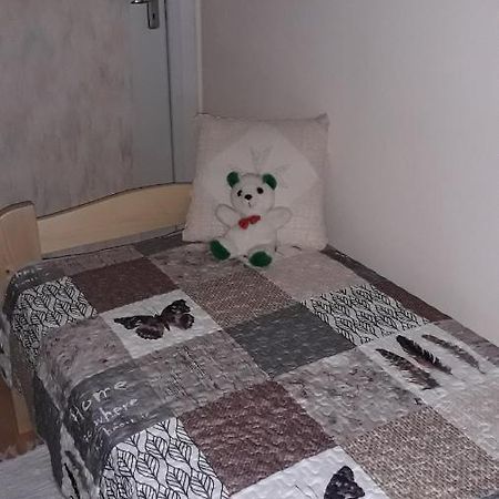 Annika Apartman Eger Zewnętrze zdjęcie