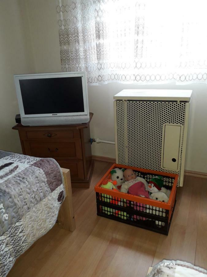 Annika Apartman Eger Zewnętrze zdjęcie